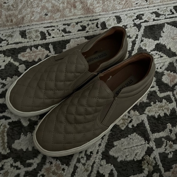 Steve Madden shoes - Picture 2 of 2